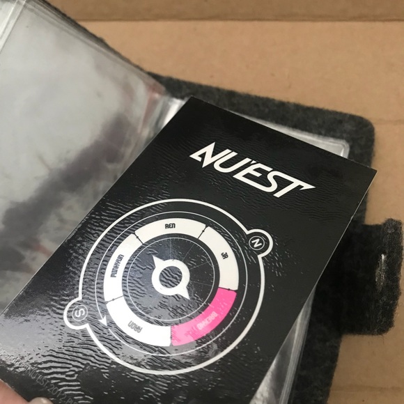 NU’EST OFFICIAL BAEKHO PHOTO CARD 1st Album - Picture 4 of 4